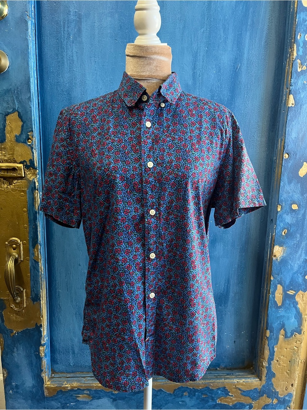 GAP Navy Button-Down Short Sleeve Shirt with Red Floral Print